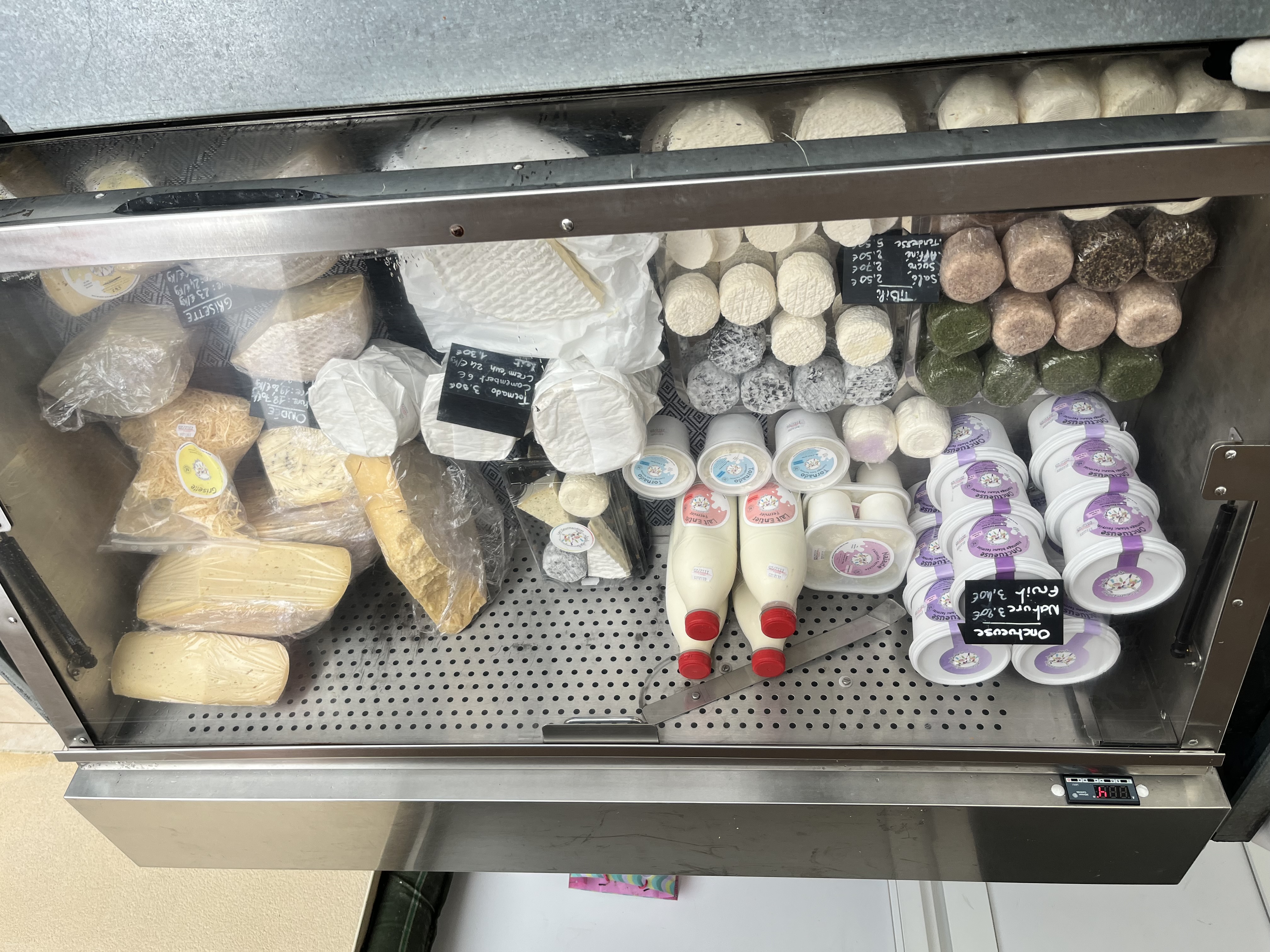 Photo de GAEC de la vallée de Saint Flour - Lait Gourmandises 