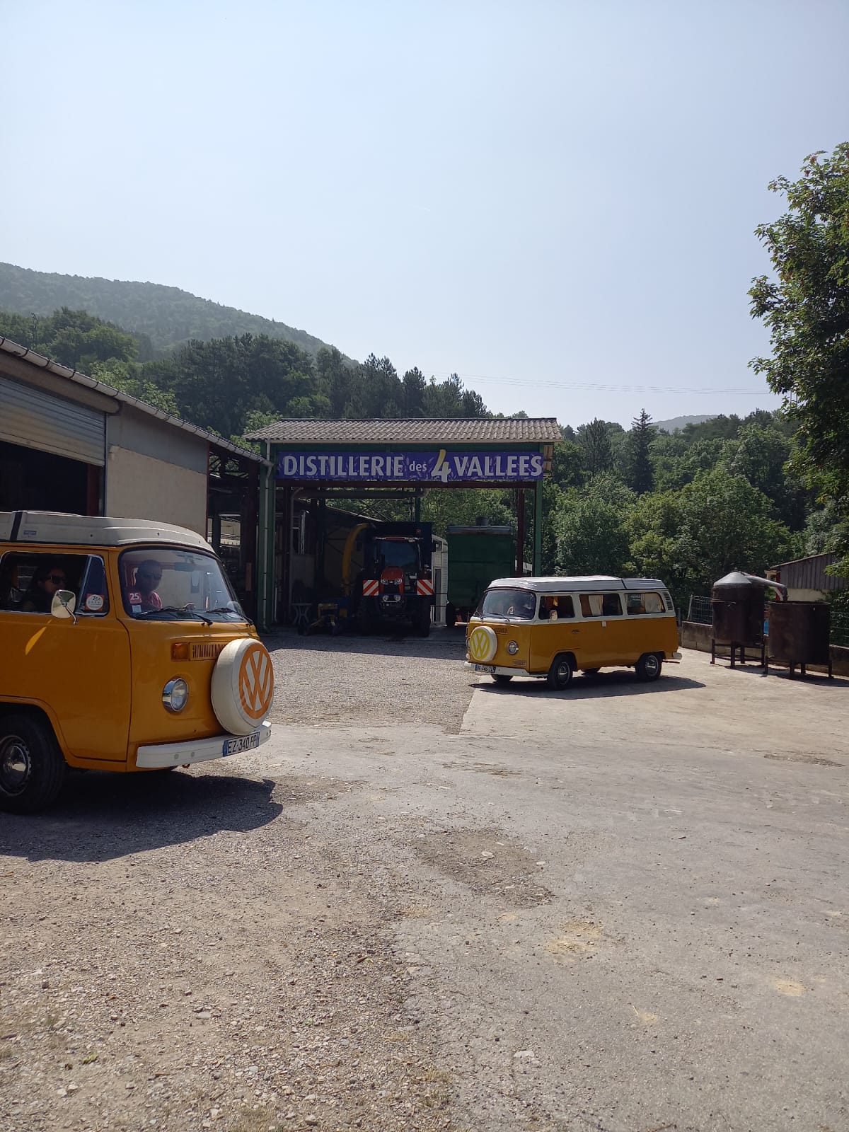 Photo de Visite guidée d’une distillerie d’huile essentielle dans la Drôme